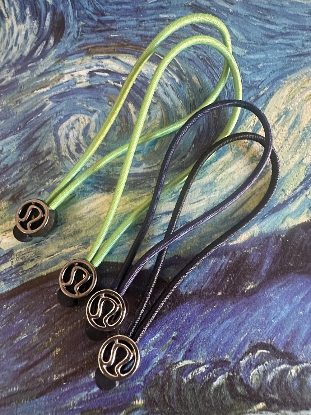 lululemon athletica zipper pull or hair tie Navy and  Green